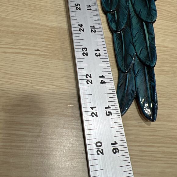 Hand Painted Parrot Bird 3D Wall Figurine Decoration Red & Blue Resin 15" X 11” - Picture 8 of 10